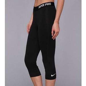 Nike Pro Dro-fit Capri Leggings